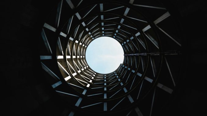 Data silos are holding back enterprise AI